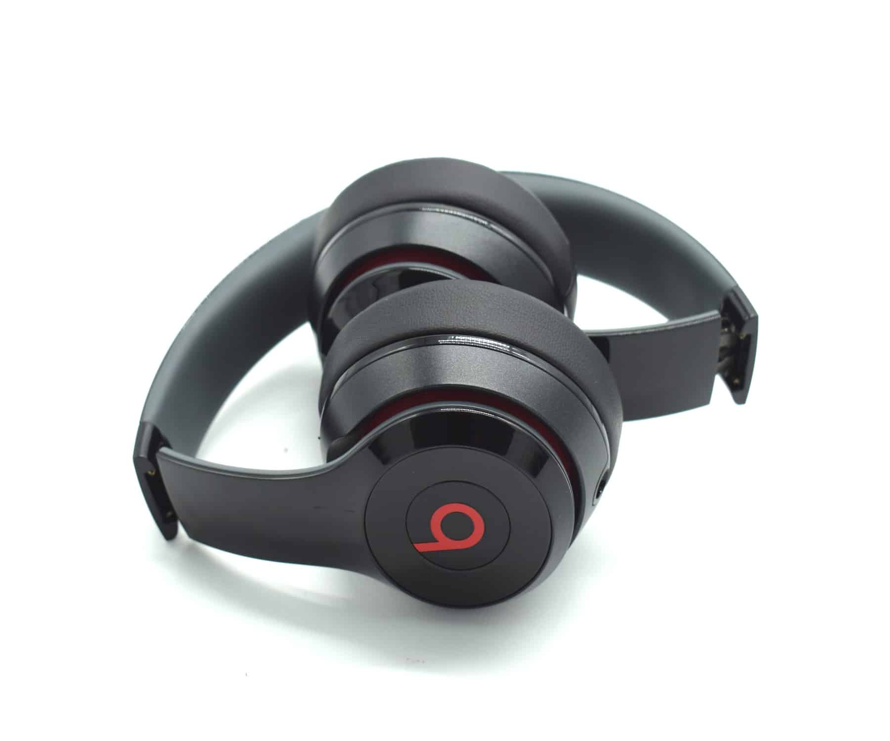 Beats by Dr Dre Solo 3.0 Wireless Bluetooth Headphones Black Red