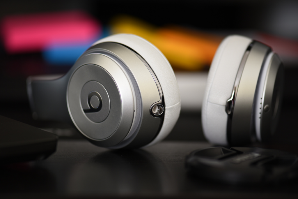 Do Beats Headphones Work With PS5? â Decortweaks