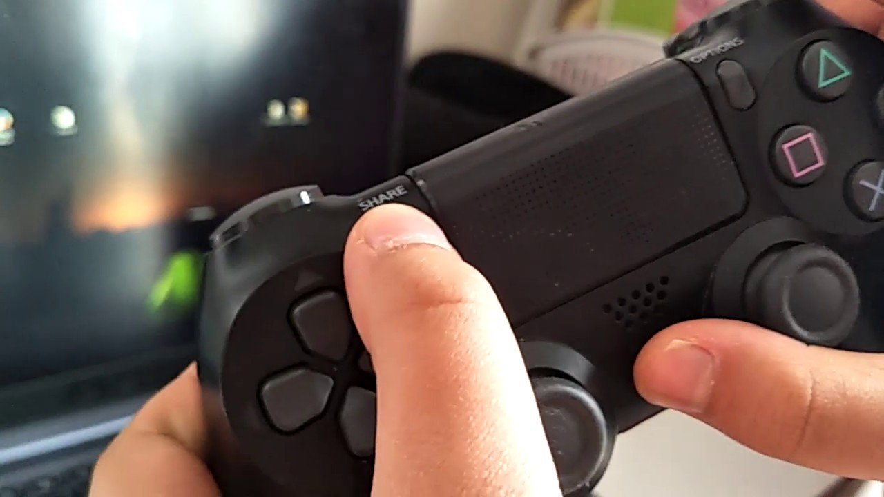 How to connect a Ps4 controller to pc