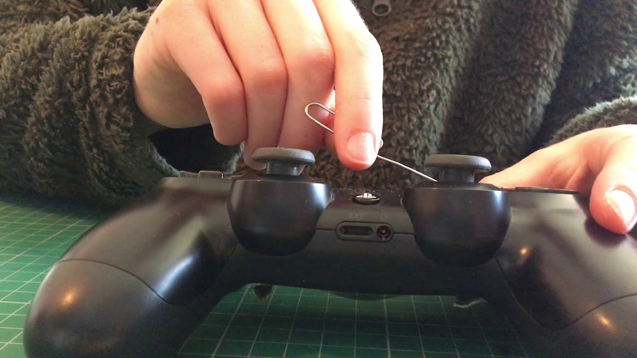 How To Factory Reset A PS4 Controller.