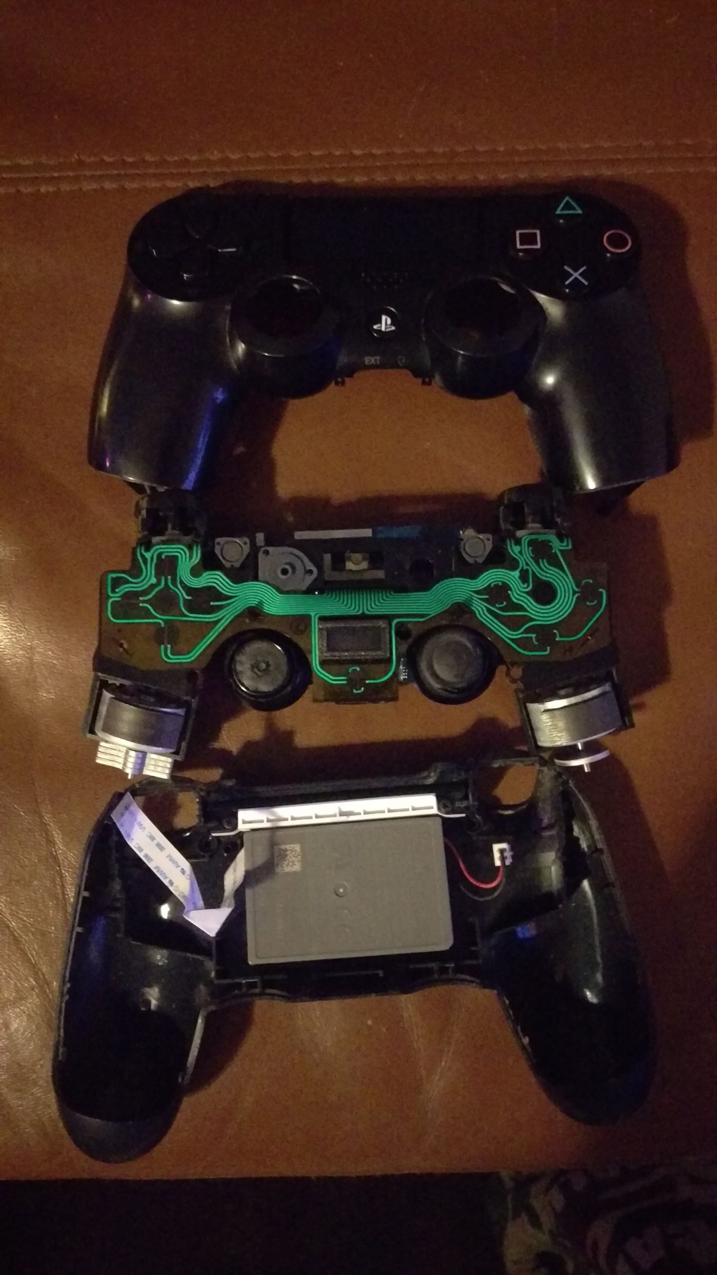 How To Take Apart A Ps4 Controller Without Breaking It