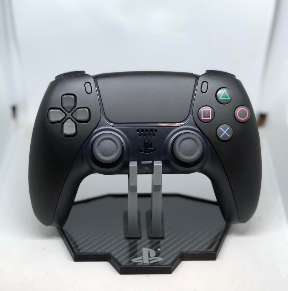 PS5 controller will a little makeover using the PS4 buttons ...