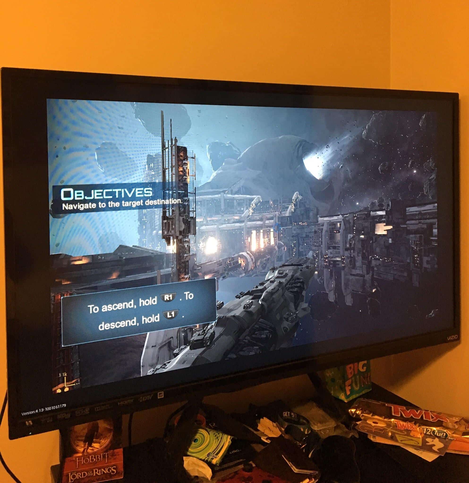 [Screenshot] Playing Dreadnought and the screen resolution is too small ...