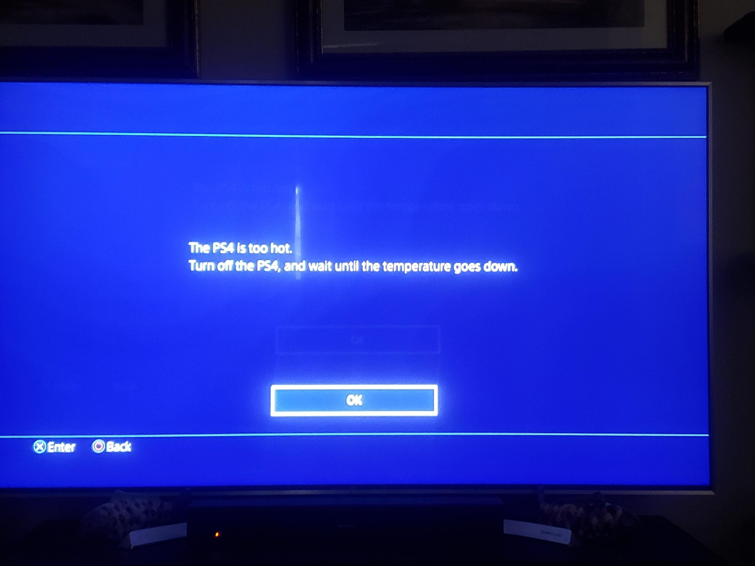 Why does my PS4 Pro want to kill itself when playing the new Modern ...
